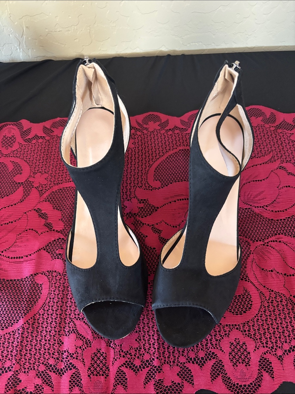 Black T-Strap Open-Toe Heels DT2206